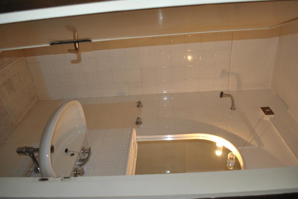 Albergo Alla Rocca Garda  Zimmer foto